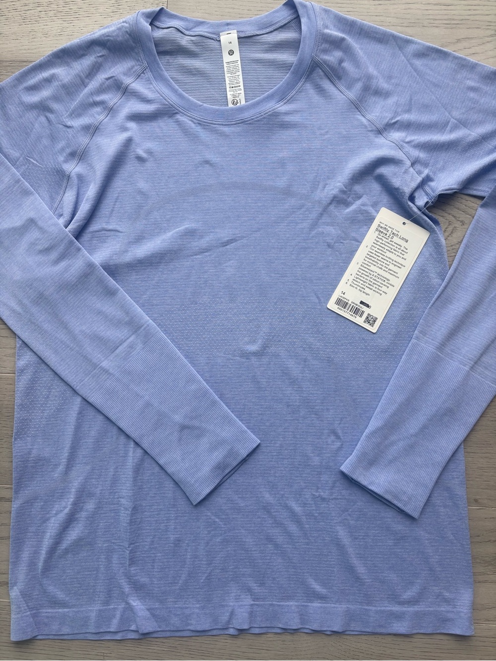 Lululemon Swiftly Tech Long Sleeve 2.0 Hip Length Serene Blue/Lilac Size 14 New - Picture 2 of 3
